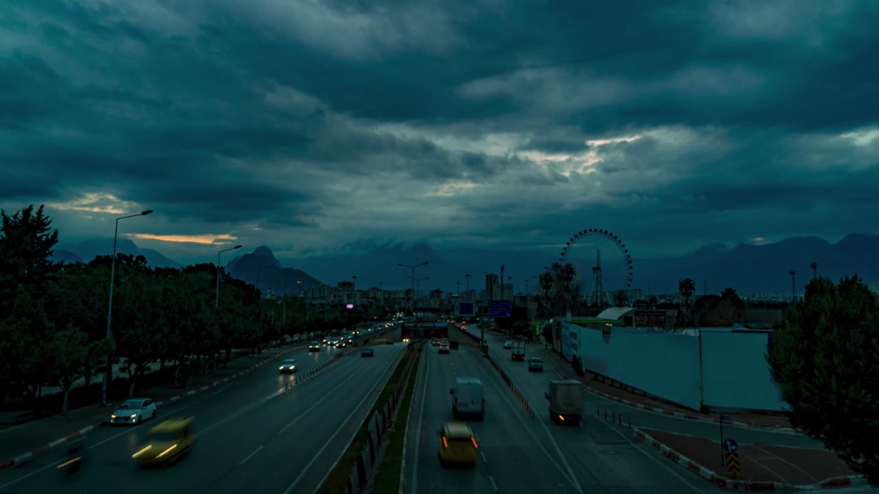 se está haciendo más oscuro.