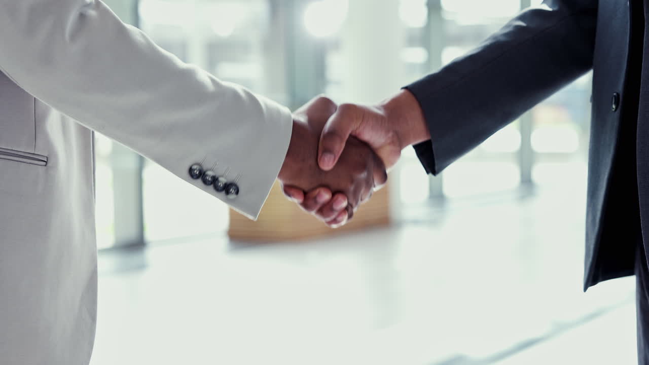Business people, handshake