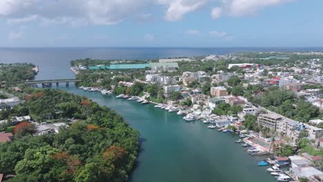 Desembocadura-Y-Puente-Del-Río-Rio-Romana-En-República-Dominicana