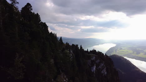 Toma-Aérea-Drone-Hermosa-Vista-Al-Lago-De-Lucerna,-Montaña-Rigi-Y-Buergerstock-De-Pilatus,-Alpes-Suizos,-Suiza-Central
