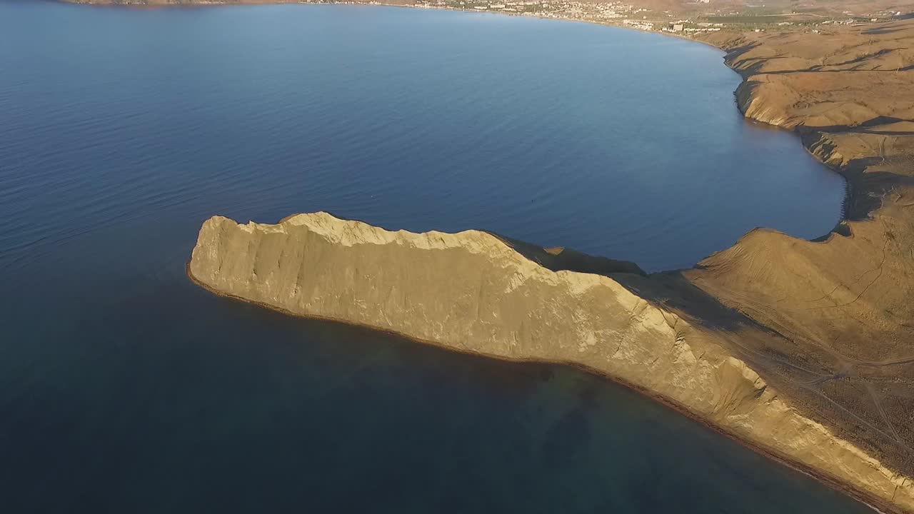 해안 절벽 과 바다 의 공중 사진