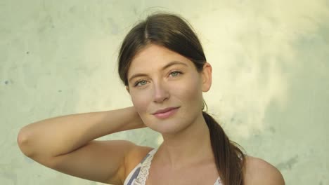 retrato de una mujer joven