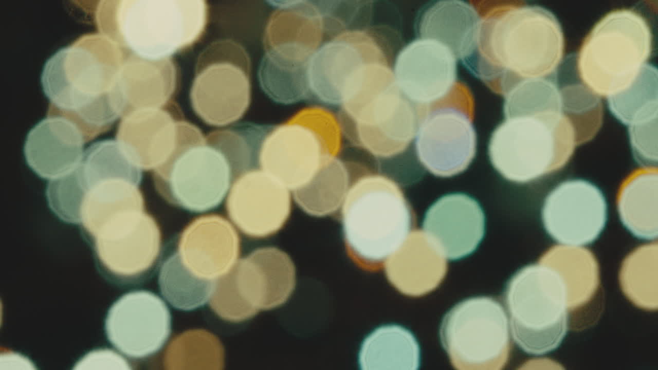 fuera de foco, escena de tráfico nocturno