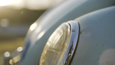 vw escarabajo clásico con homenaje a herbie-1