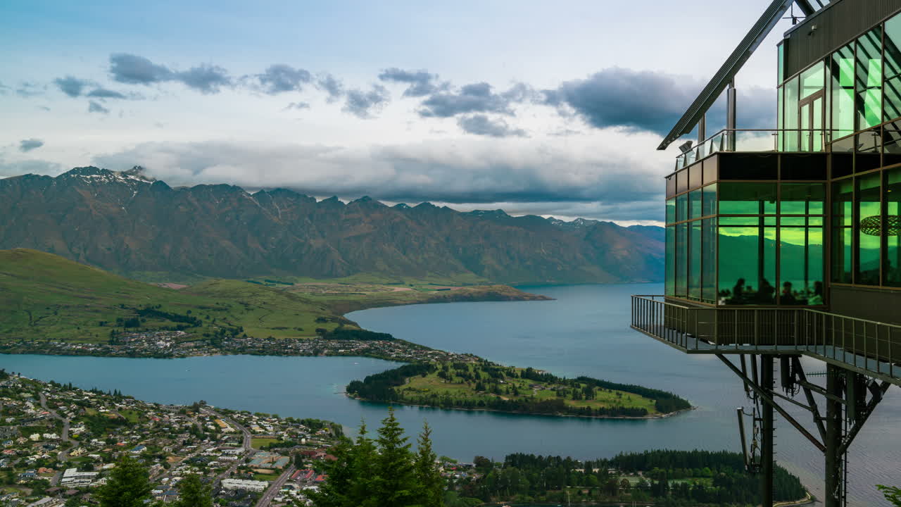 time lapse - queenstown y los notables desde un ángulo alto