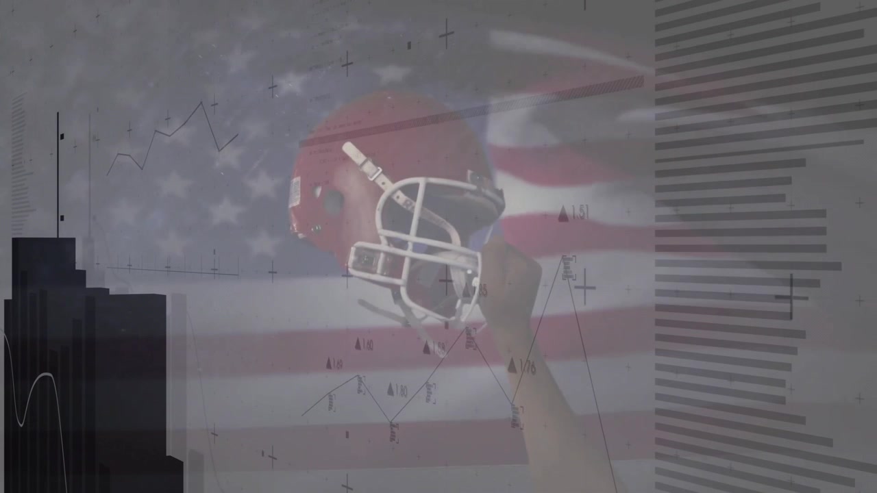 Apertura con sfondo di bandiera, mano che alza un casco da football rosso, grafici che salgono e visualizzano le metriche