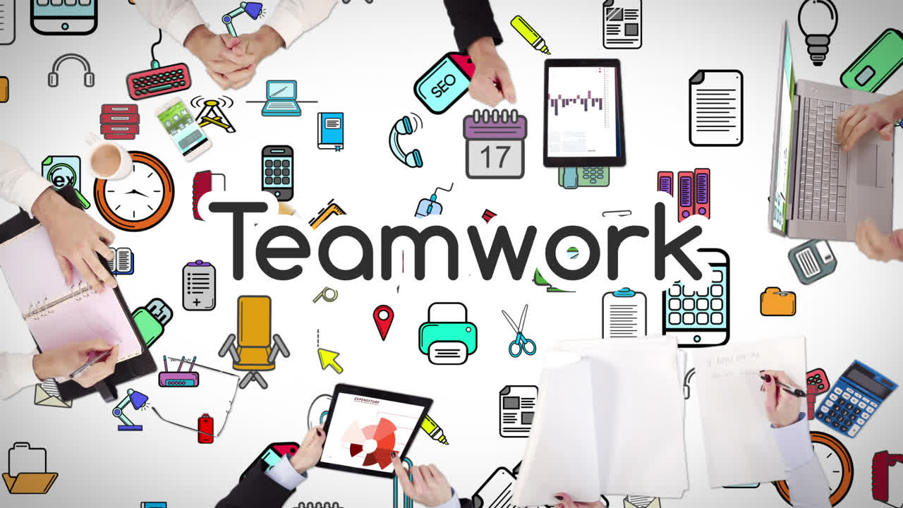 사업가 들 의 손 이 일 하고 있다