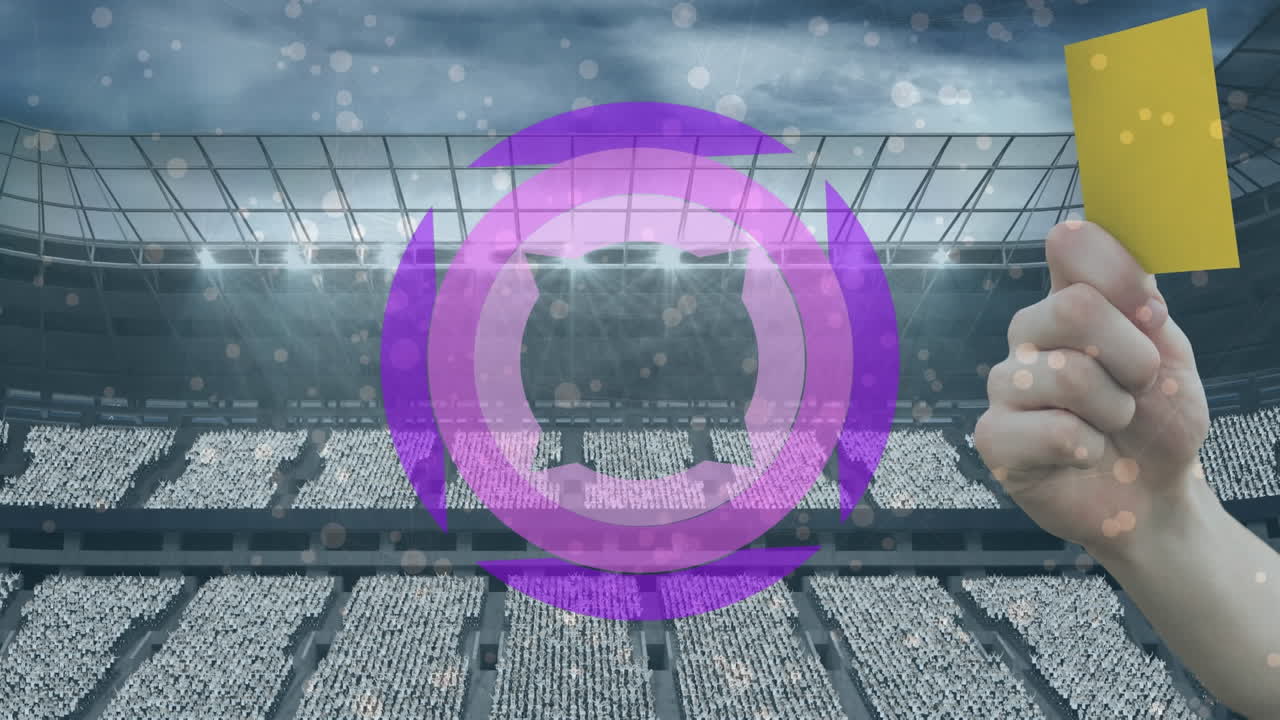 스포츠 경기장에서 노란 카드를 보여주는 심판을 스캔하는 스 ⁇  스캔의 애니메이션