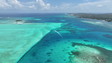 unterwasserdünen in san andres providencia und santa catalina, kolumbien