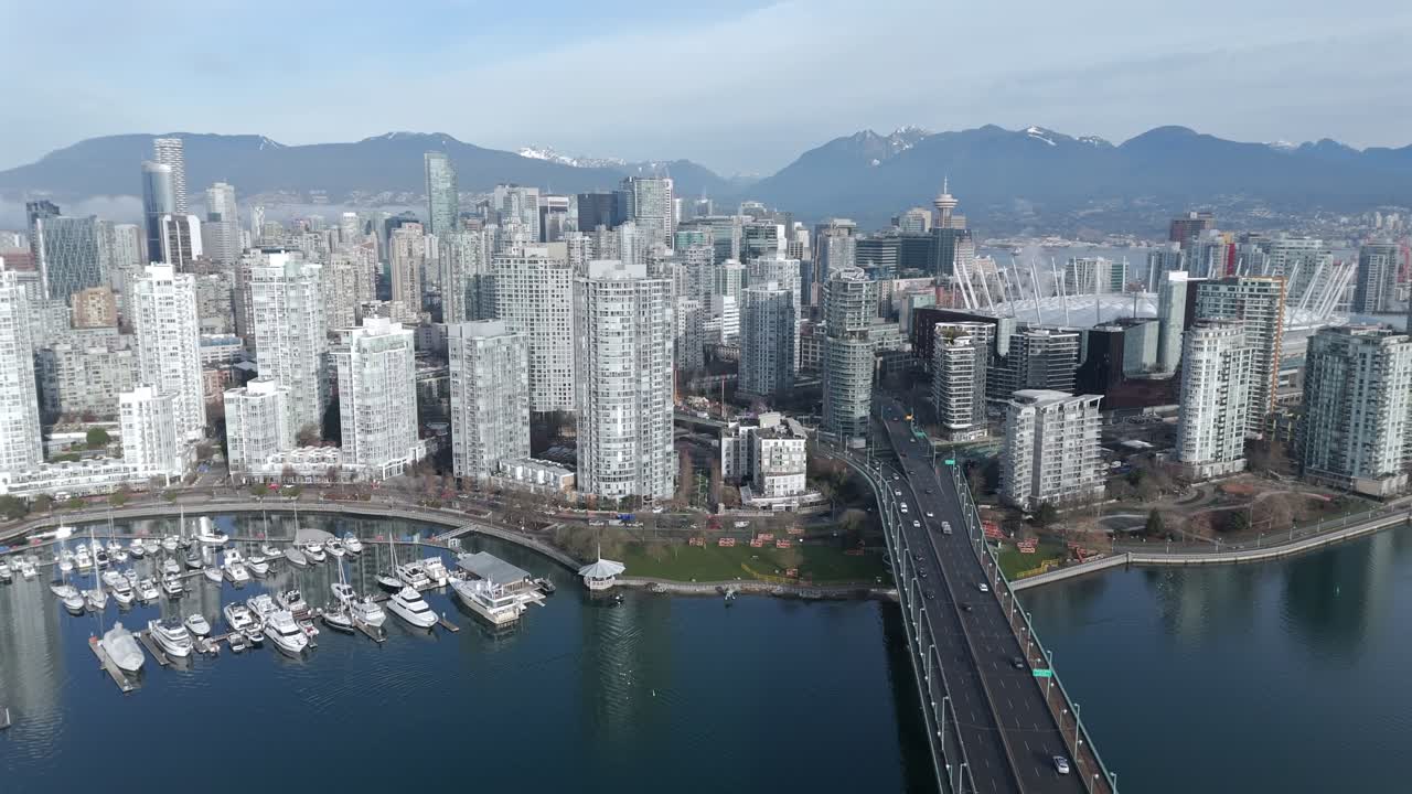 Complesso condominiale a Marinaside Crescent nel centro di Vancouver, BC, Canada. - Scatto aereo