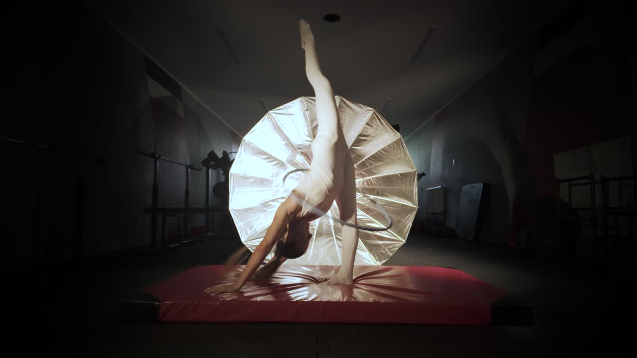 Dance performance in the gym