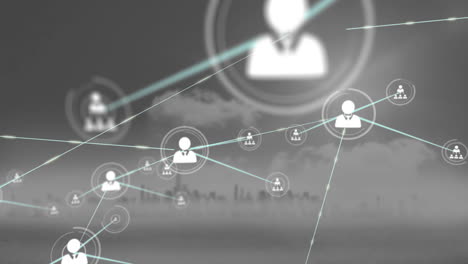 animación de iconos de personas conectados con líneas sobre el paisaje urbano y el cielo nublado