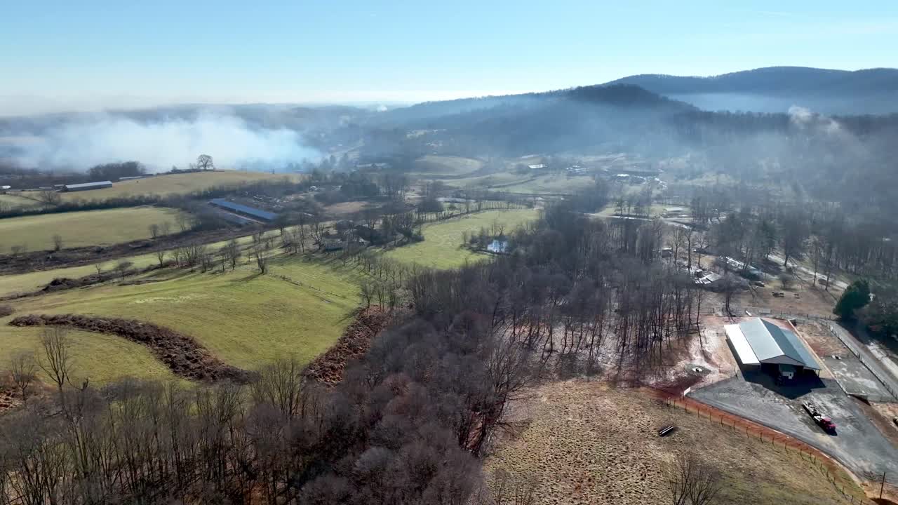 wilkes county unterhalb der büscheligen berge luft