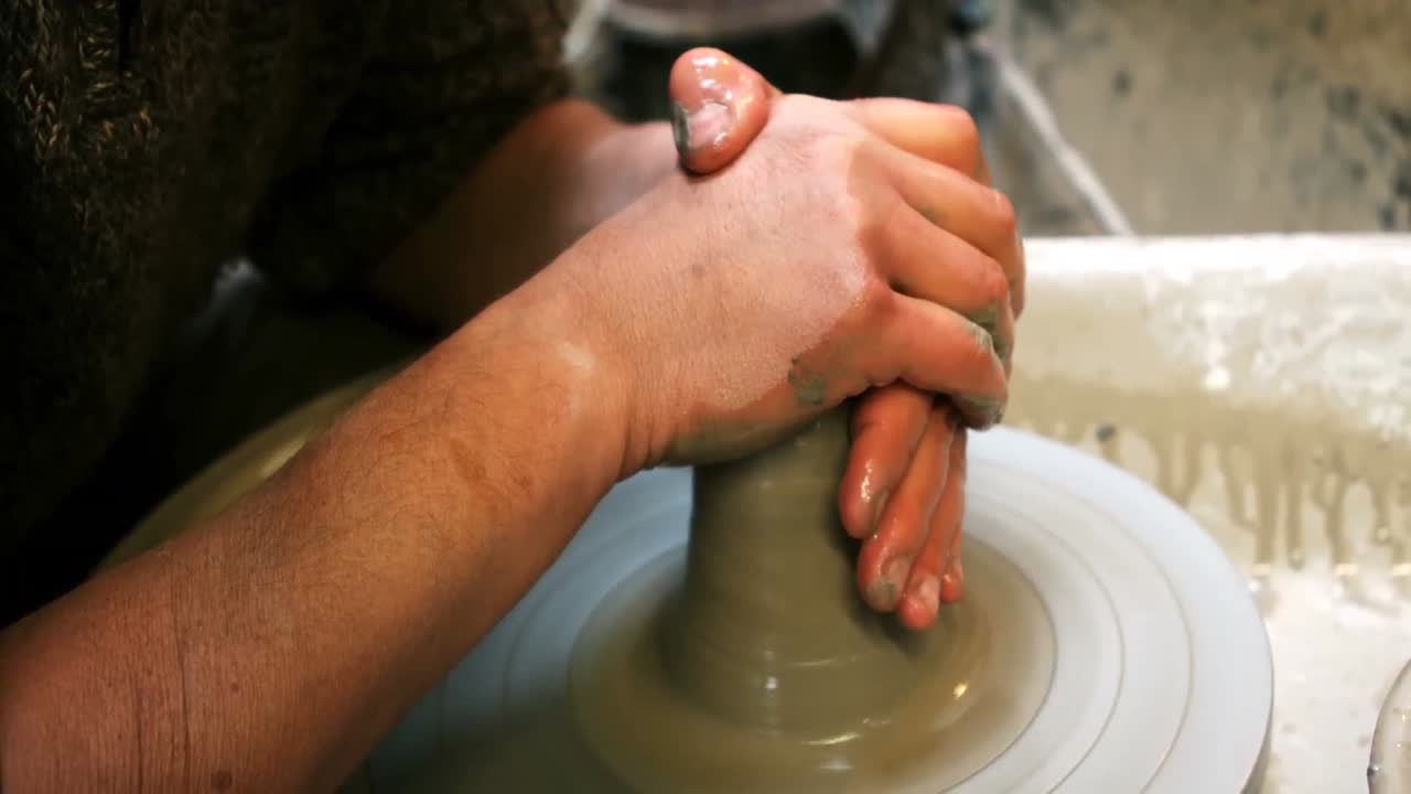 ⁇ 비 를 만드는  ⁇ 비 의 중간 부분