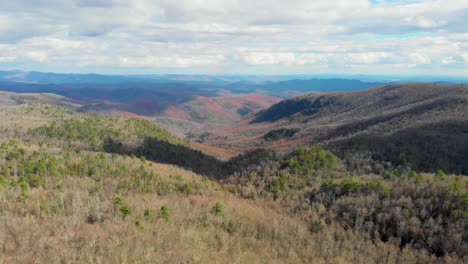 4K-Aerial-Drone-Video-of-Lost-Cove-Cliffs-on-Blue-Ridge-Parkway-near-Linville,-NC