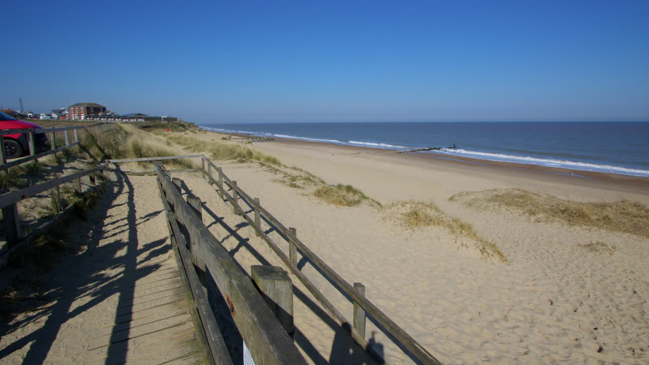extra wide shot of Bacton beach looking north.