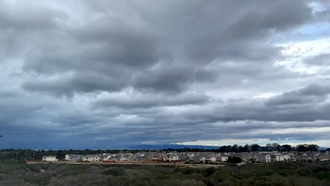 Bombenzyklon-Und-Atmosphärischer-Fluss,-Der-über-Monterey-Bay,-Kalifornien,-Braut