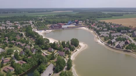 vista aérea panorámica de drones del resort hof