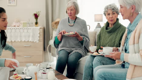 Té,-Mujeres-Mayores-O-Amigos-En-Una-Casa-De-Retiro