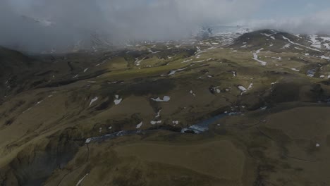 Wunderschönes-Gelände-Der-Wildnis-Südislands---Luftlandschaftsansicht