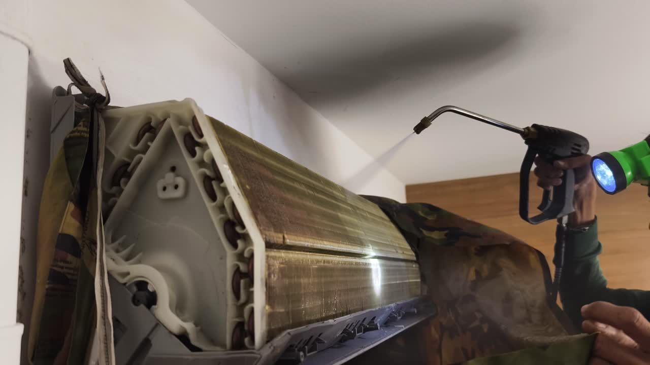 Air Conditioner Cleaning Service