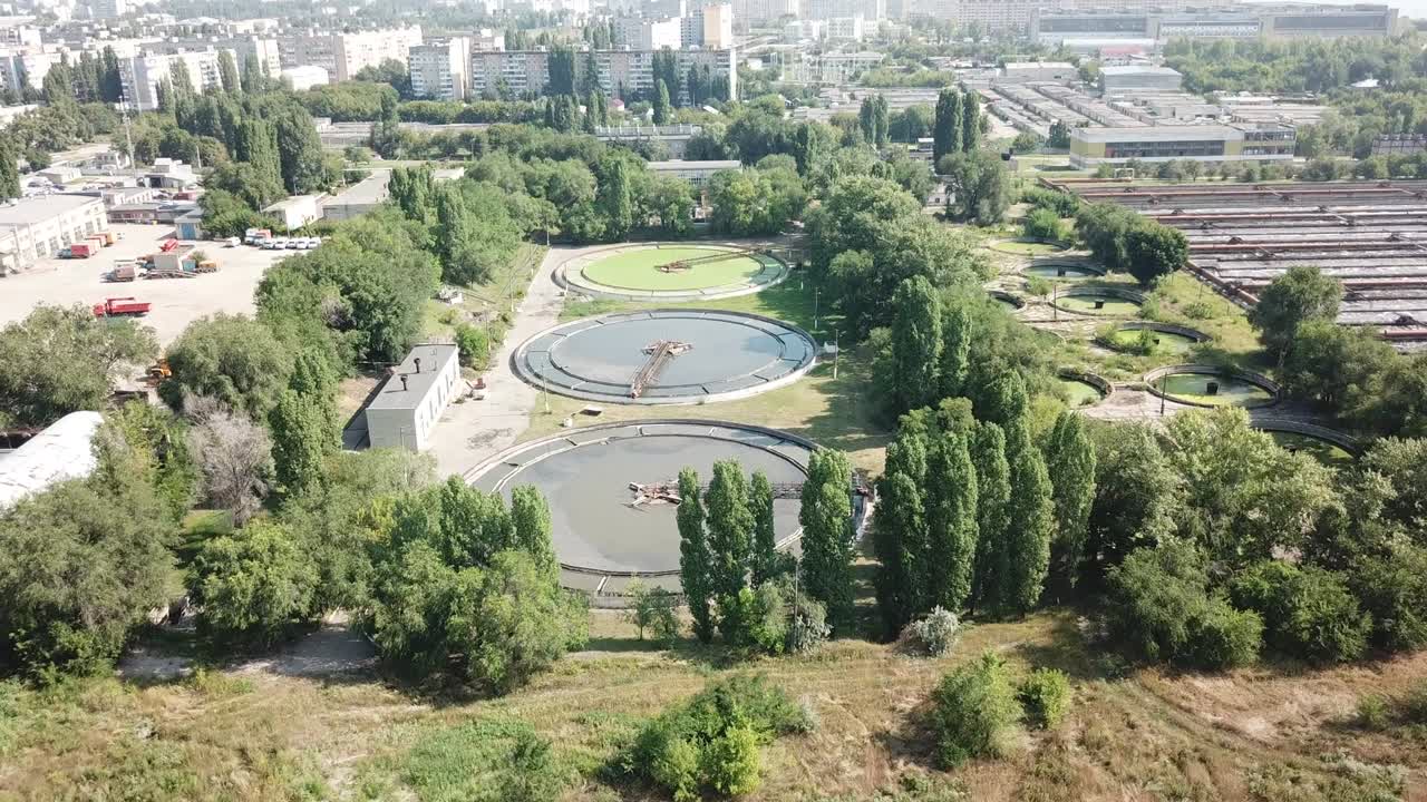 широкий круг очистки воды, чистая питьевая вода.