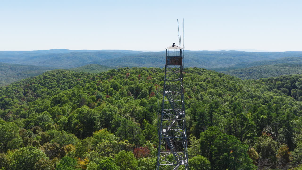 Devil's Knob Observation Tower And Forest In Ozark National Forest, Arkansas, USA - Drone Pullback