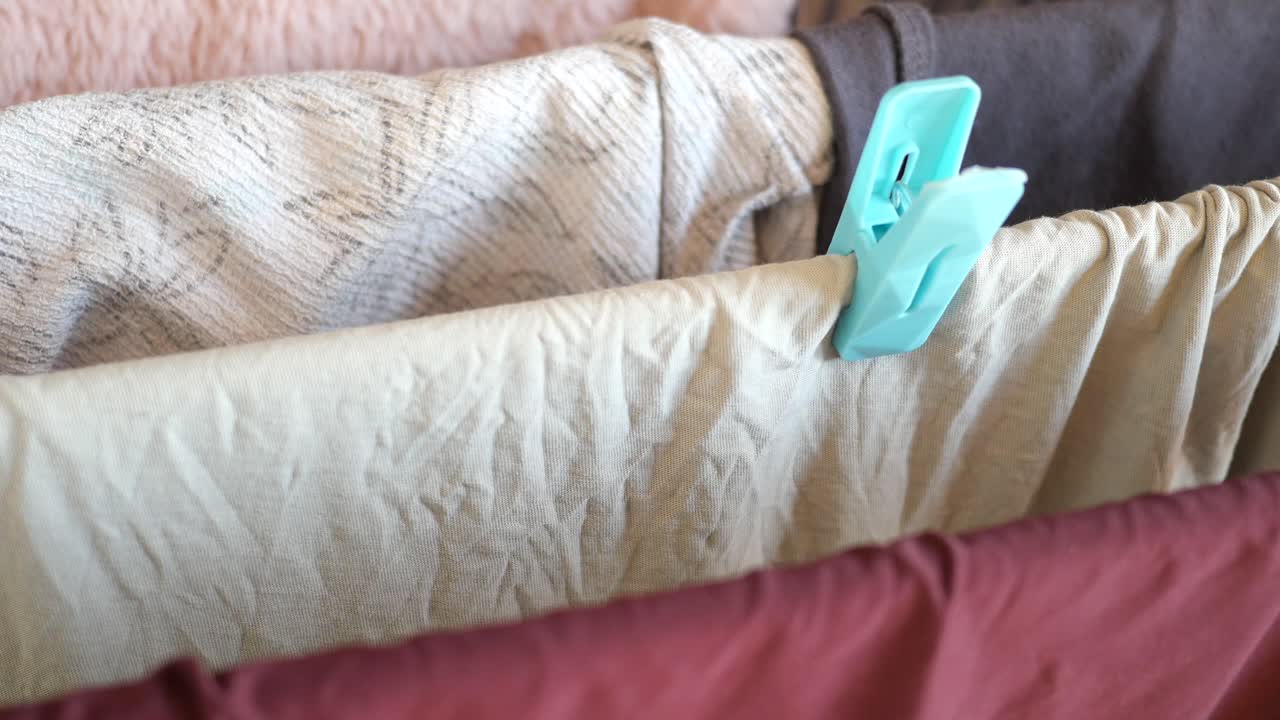 빨랫줄에 옷 건조