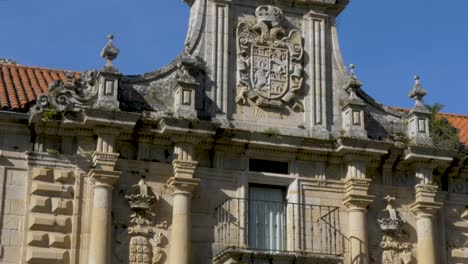 fachada completa del monasterio santo estevo de ribas de sil, ribeira sacra, nogueira de ramuin, ourense, españa