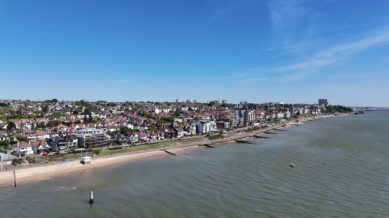 Westcliff on sea , Southend Essex
drone,aerial England Panning shot