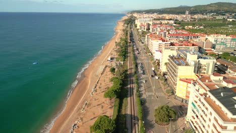 imágenes sobre el tren de la playa de rodalies y