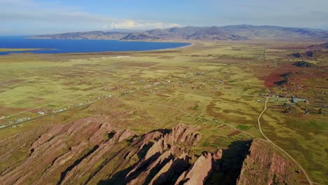 Mirador-de-Bandurrias-with-Lake-Views-Across-the-Landscape-in-Peru