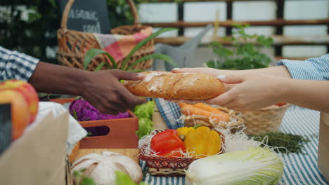 farmers market transaction