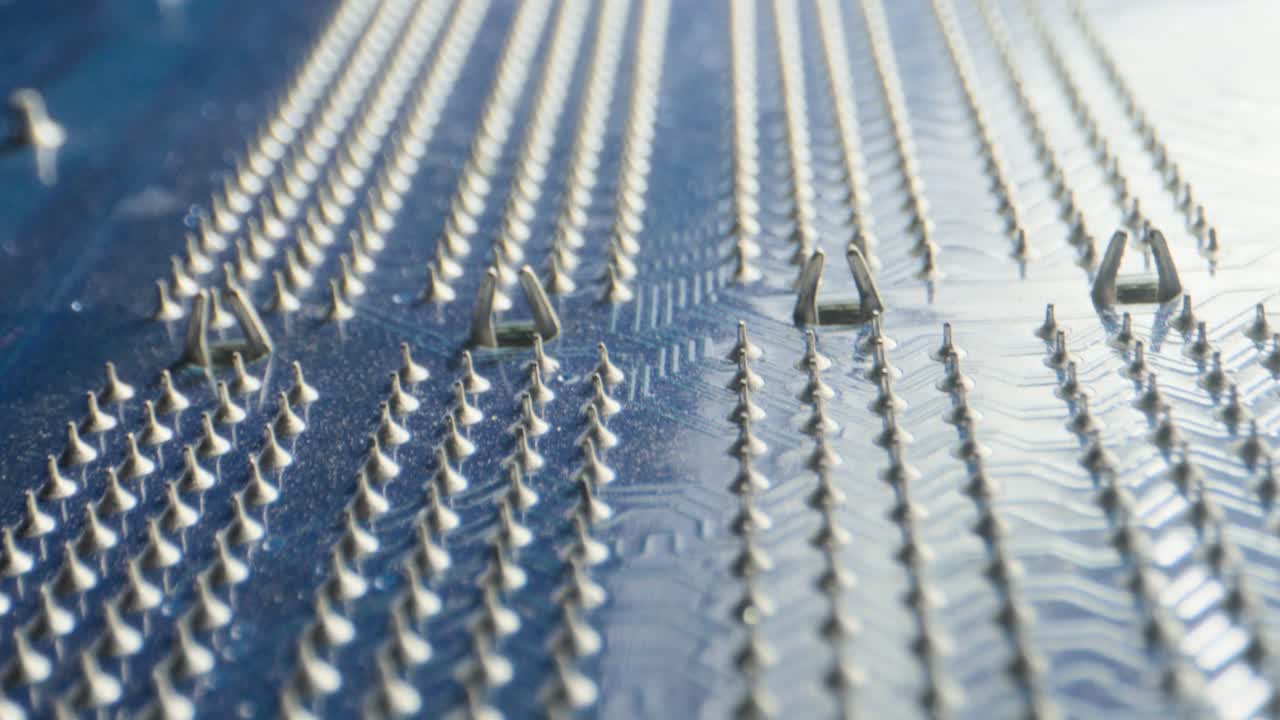 pc 메인보드 트랙 솔더링 뒤로 앞으로 이동 클로즈업 뷰