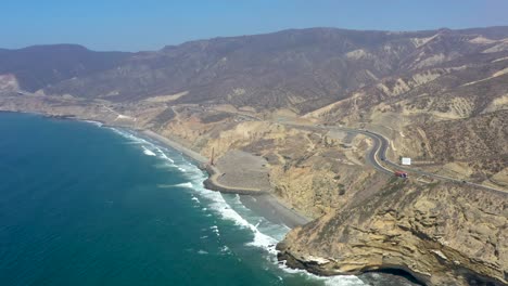 Highway-Neben-Dem-Strand-Von-Valle-De-Guadalupe,-Baja-California,-Mexiko