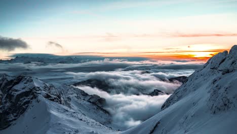 Zeitraffer-Im-Winter-Bei-Sonnenuntergang-Auf-Dem-Berggipfel-Pilatus-In-Der-Schweiz