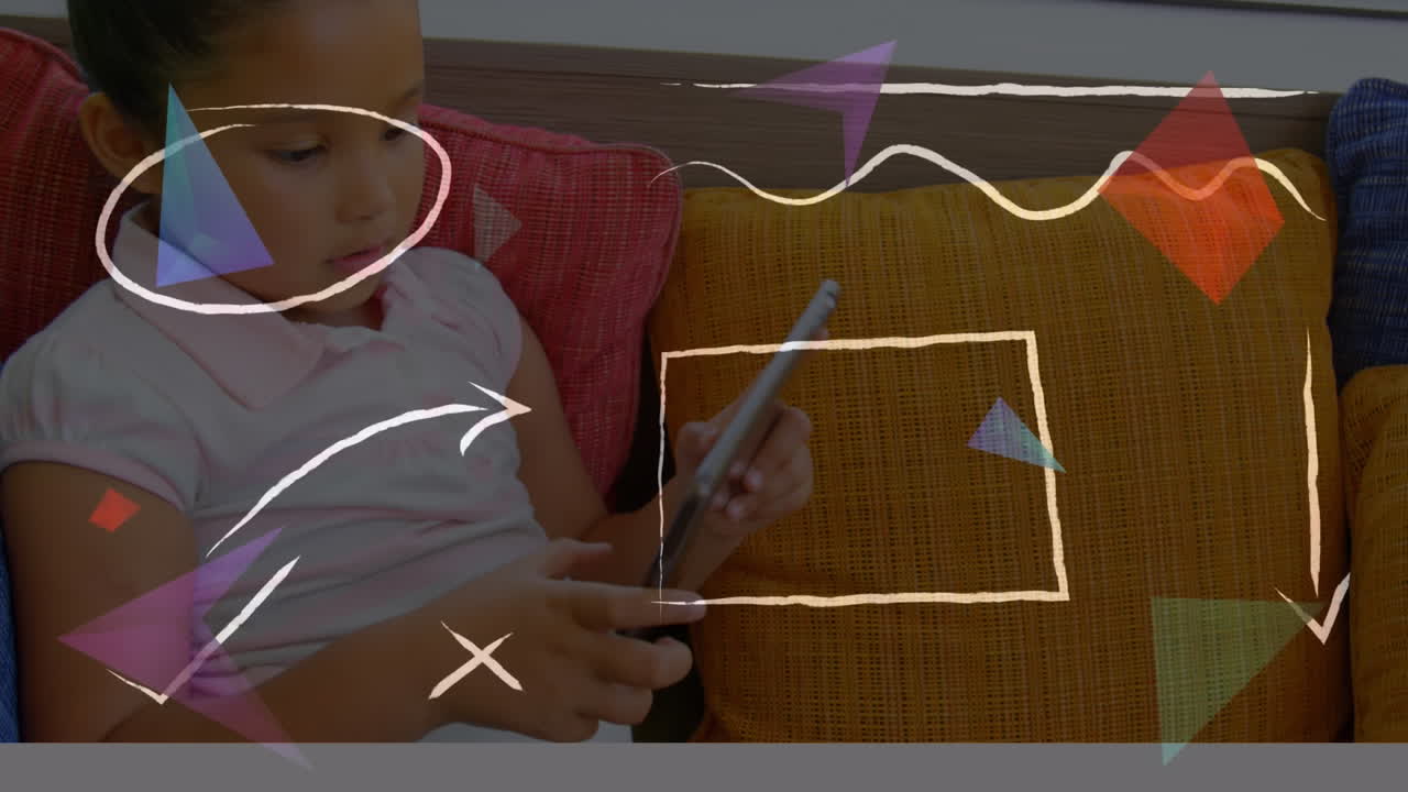 animación de dibujos e iconos con una niña usando una tableta
