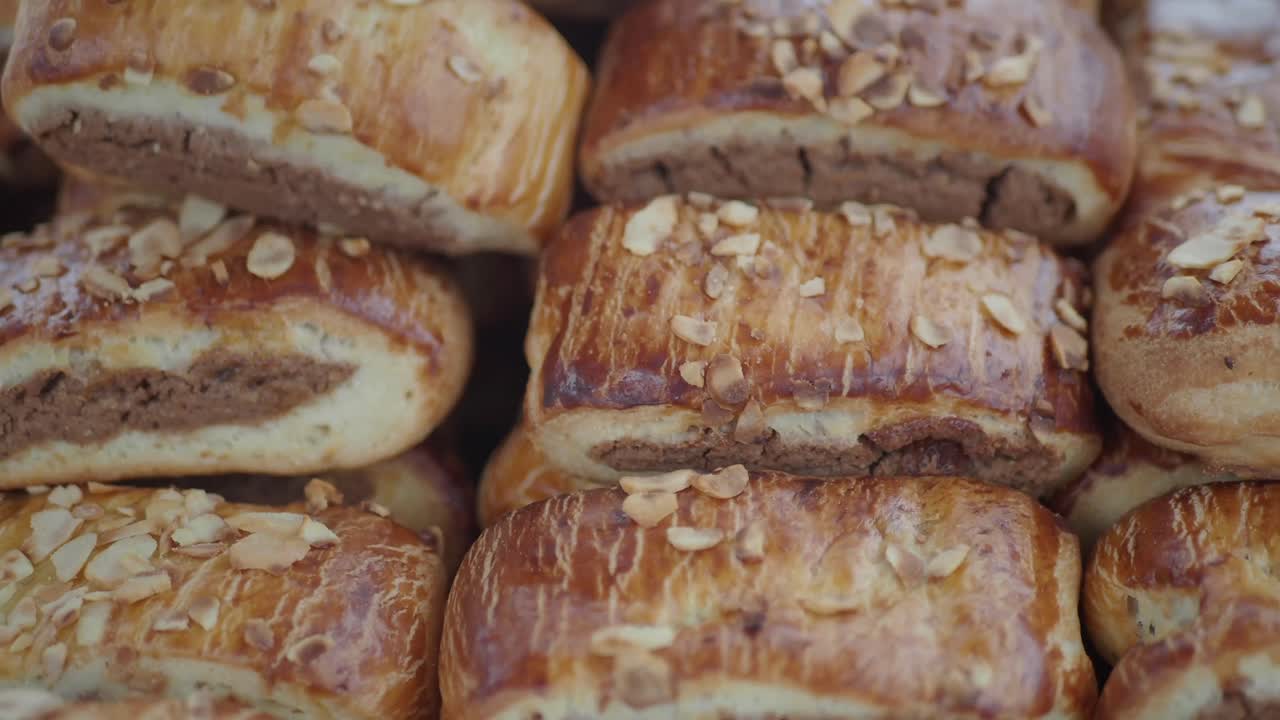 Nærbillede af stablede kager