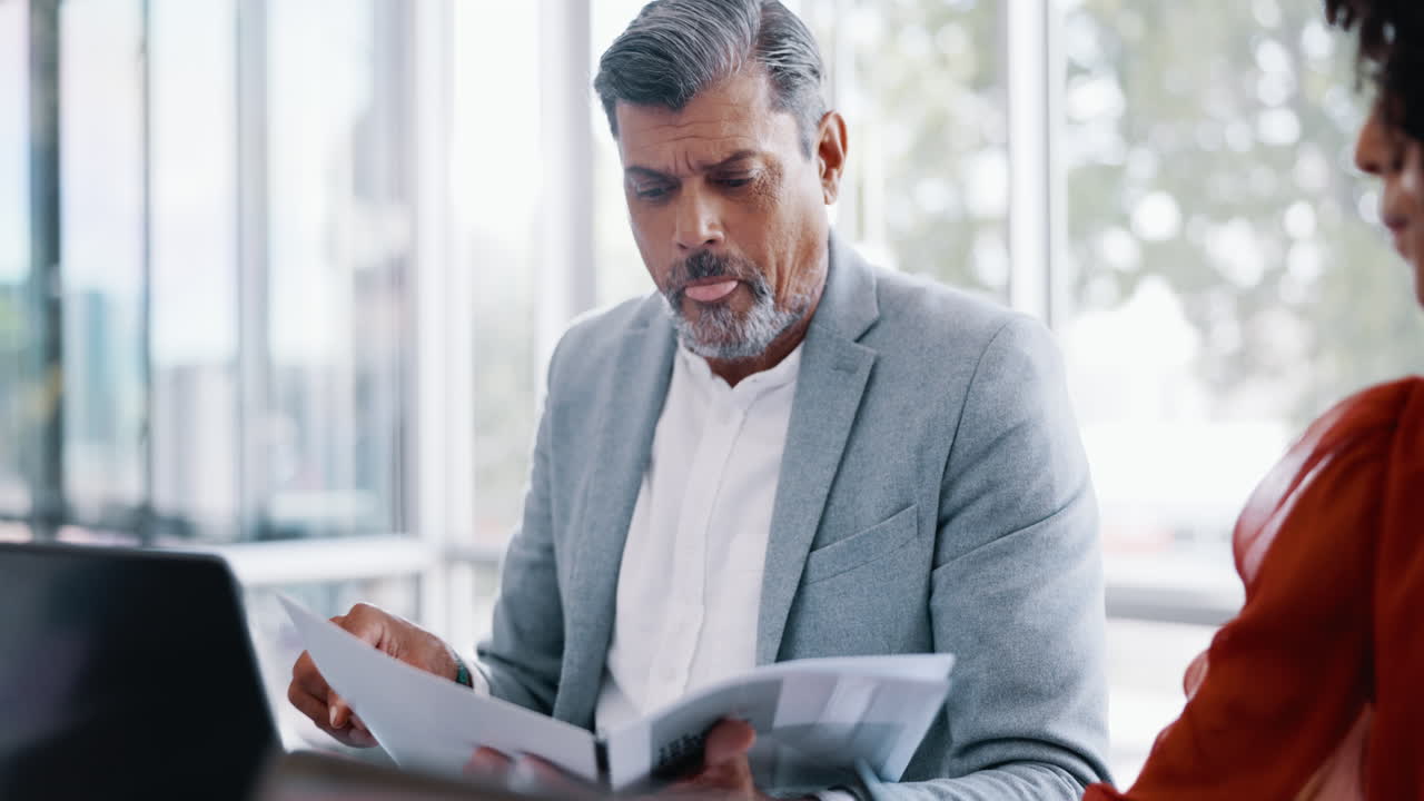 empresario, hombre y líder con equipo