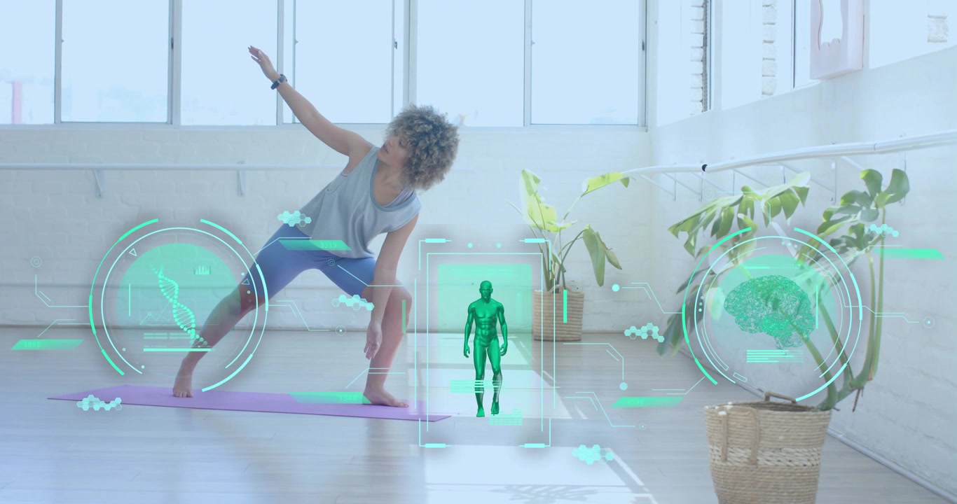 Donna che srotola il tappetino da yoga mostrando un ologramma del DNA e una sovrapposizione del cervello, affondando e sollevando il braccio per l'analisi