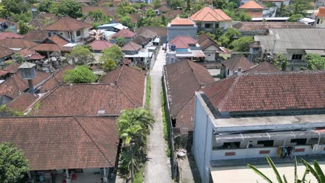 Roof-tiles-of-the-same-color