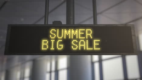 Sommer-Großer-Verkauf-Am-Informationstisch-Des-Flughafens