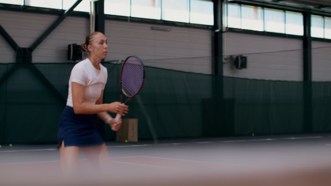 Tennis indoors