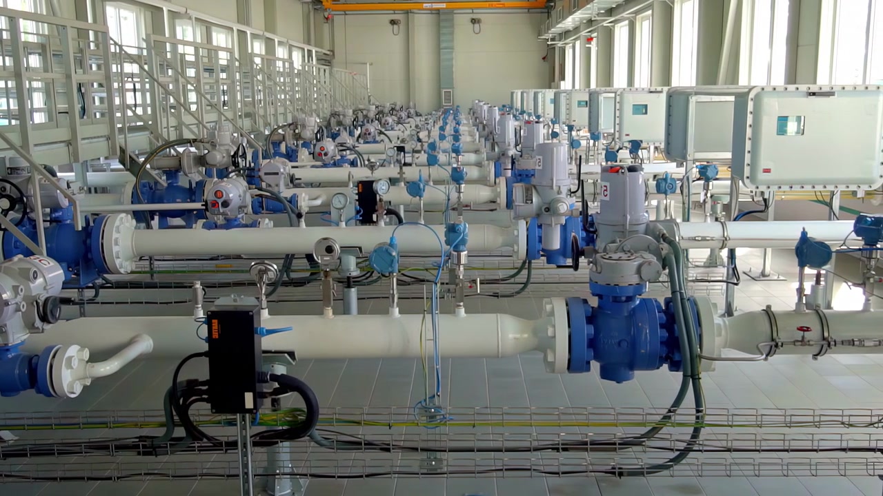 Modern water purification plant with reverse osmosis systems for desalination and purification