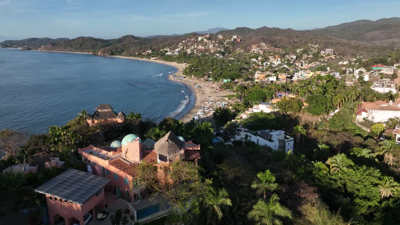 sayulita, la principal playa y pueblo de méxico