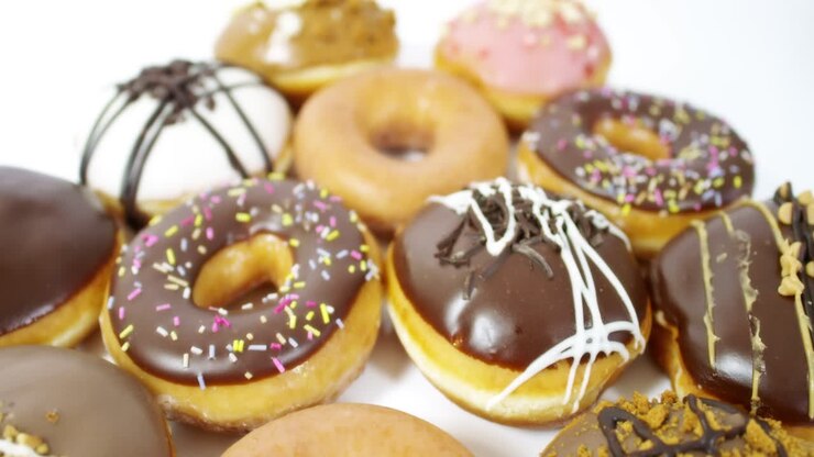 Mengikuti Melintasi Donat Glasir Segar