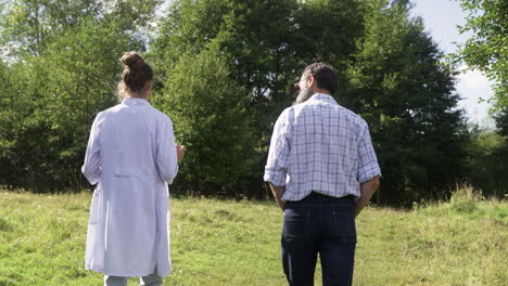 People-talking-and-walking-outdoors