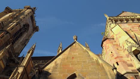 La-Iglesia-De-San-Martín-En-Colmar-Es-Una-De-Las-Iglesias-Más-Famosas.