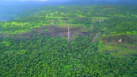 greenery-hill-station--closeup-to-wide