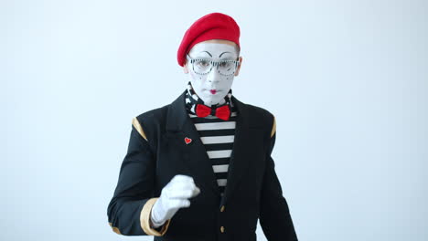 mime artist in action